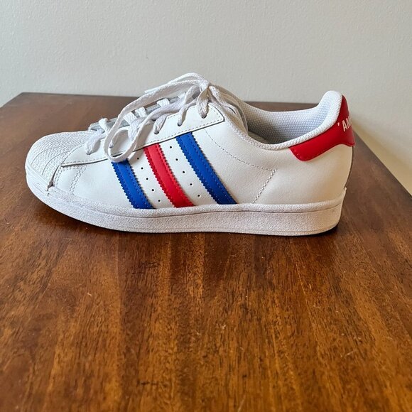 Adidas Americana vs. Superstar - Picture 7 of 14